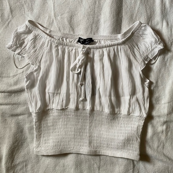 White Crop top - Picture 1 of 2